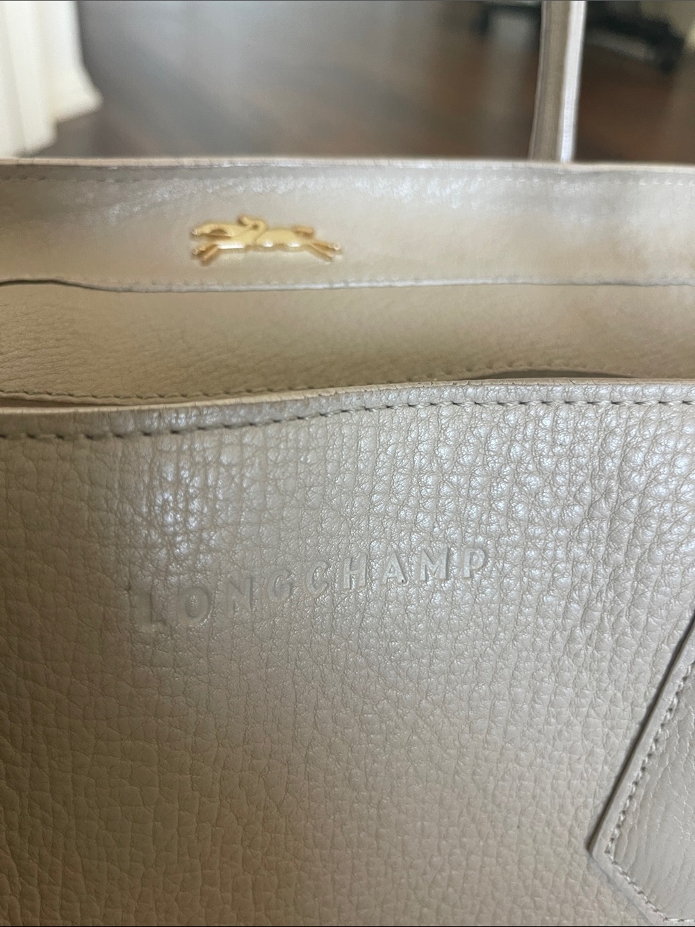 Longchamp Penelope Leather Tote with Tassel Charm Large size - Picture 4 of 17